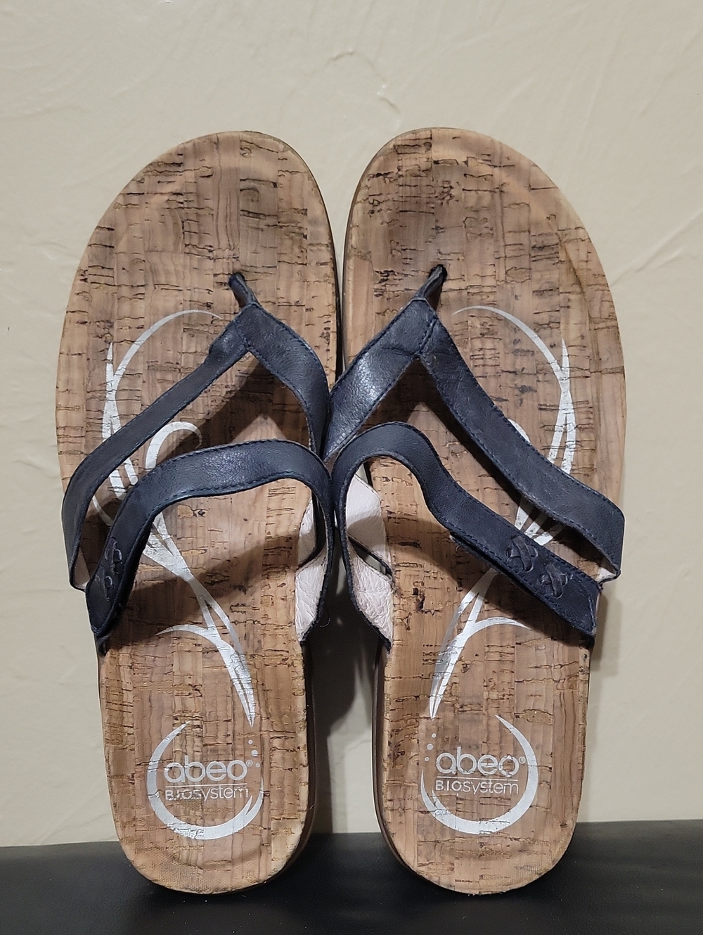 Abeo Benefit BW0267 Blue Leather Slip On Flip Flops Sandals Women's Size 8
